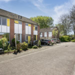                         Van den Helmstraat 6
                    