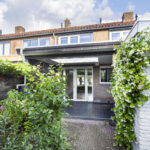                         De Houtmanstraat 5
                    