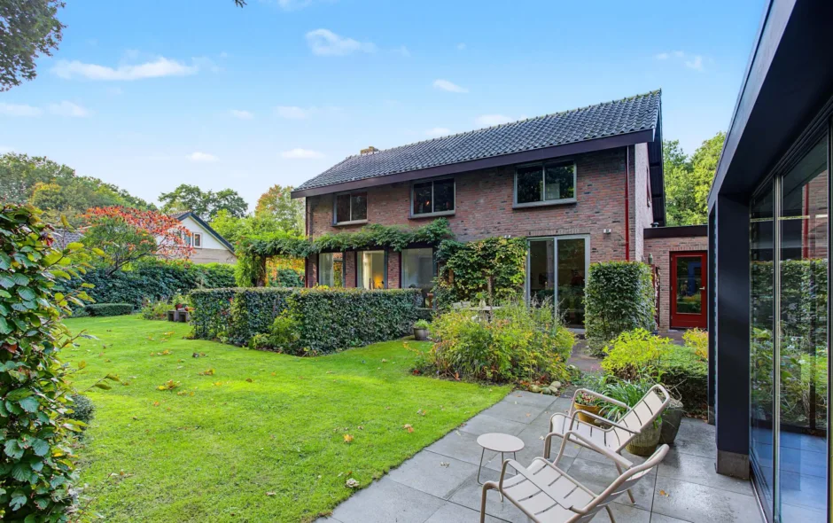 Twee-onder-één-kap te koop: Robijnweg 16, Amersfoort