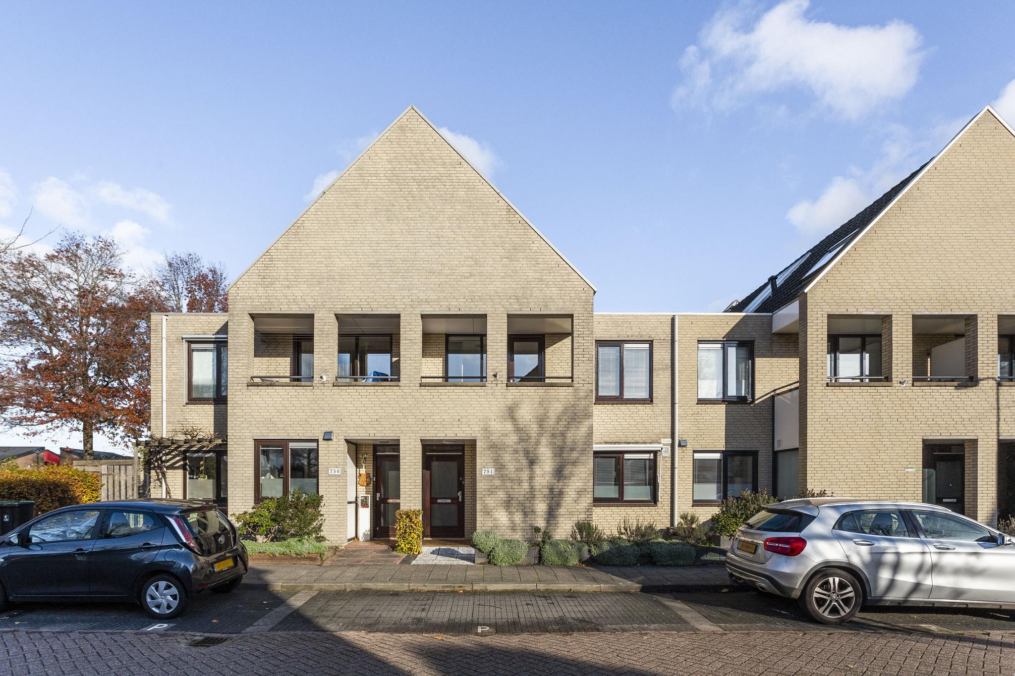 Valkenkamp 751